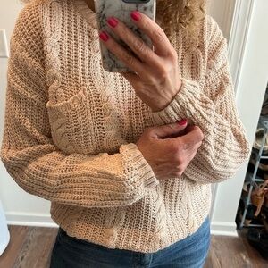 Vintage Tan cable knit sweater Raime cotton not itch by ADERRO 

Size medium